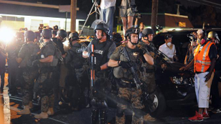 Illustration for article titled 47 People Arrested in Ferguson as Quiet Protest Turns Tense